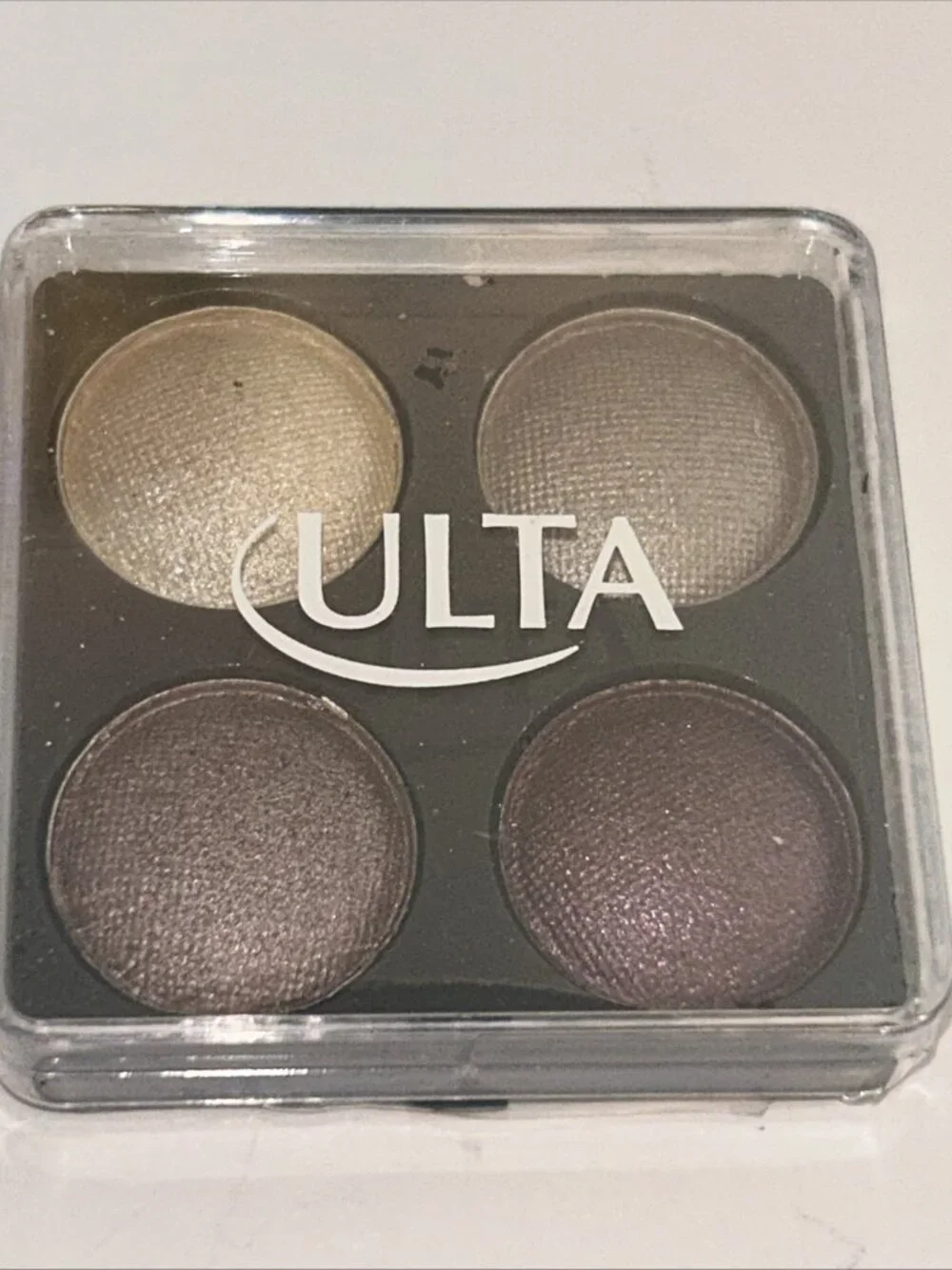 ULTA Romantic Eyeshadow Quad Net Wt. 0.112 oz silk elegance organza & eggplant